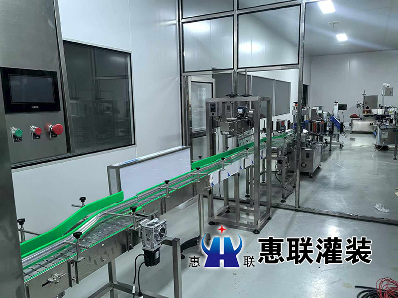 4头跟踪式酒水灌装生产线在南充