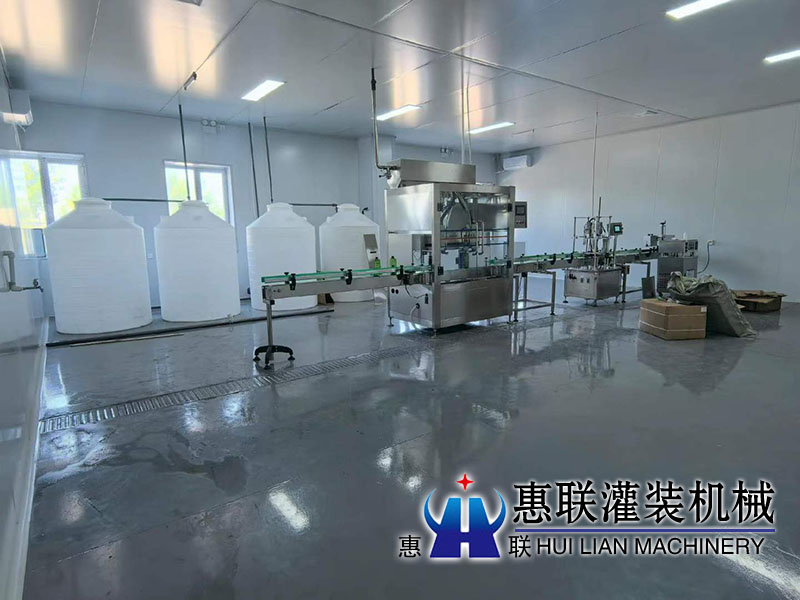 消毒水灌装生产线在天津现场